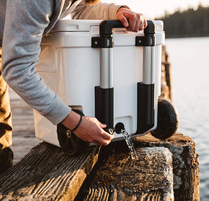 Yeti Roadie 48 Wheeled Cooler