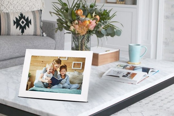 Bell + Howell White 10.1" Smart Photo Frame with Frameo Built-In