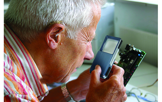 PO-25 MiniBrite™ Pocket Magnifier