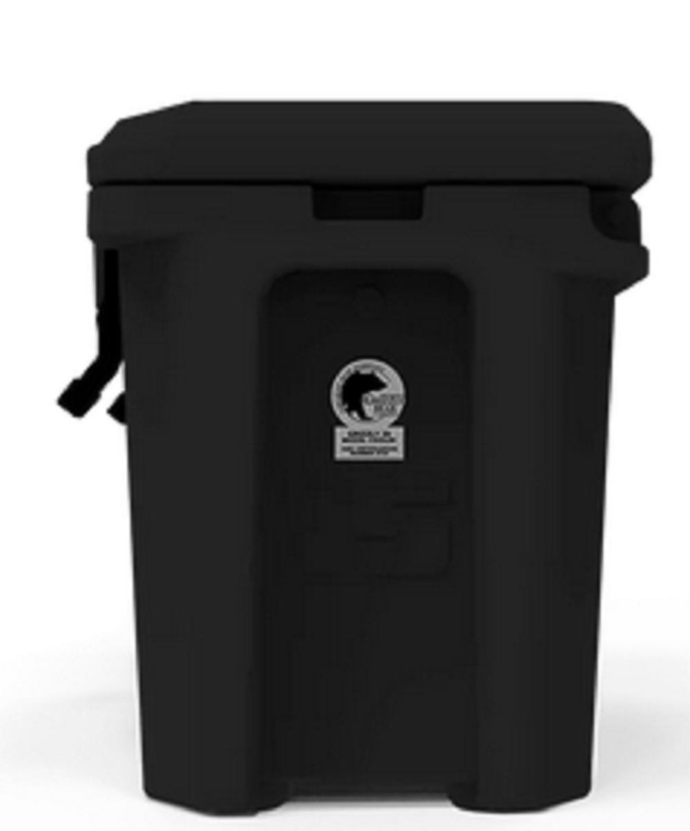 Grizzly 15 Quart Cooler in Blackout