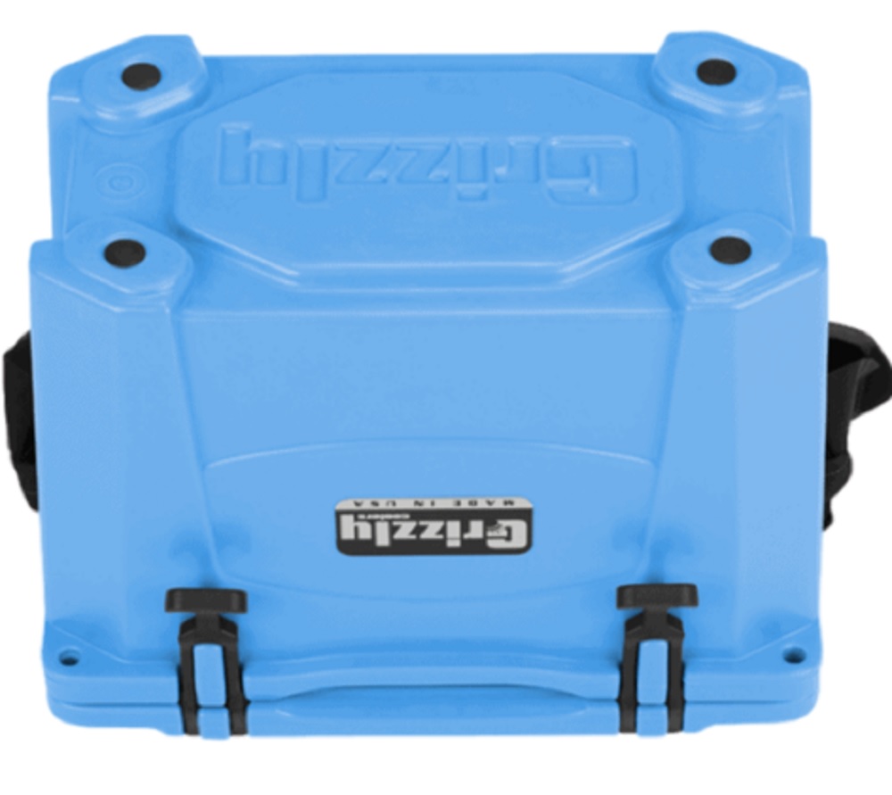 Grizzly 15 Quart Cooler in Light Blue