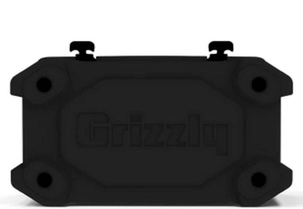Grizzly 15 Quart Cooler in Blackout